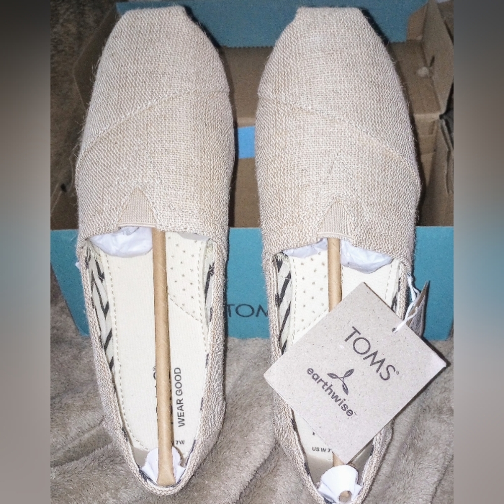 TOMS  TOMS Alparagata Cloudbound Slip-On - 7 WIDE; NEVER OUT OF BOX